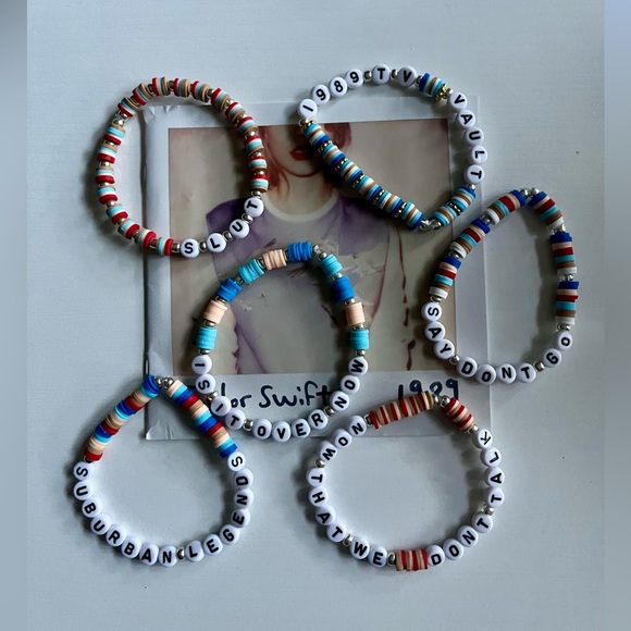 1989 T.V. Vault Track friendship bracelets - Picture 1 of 8